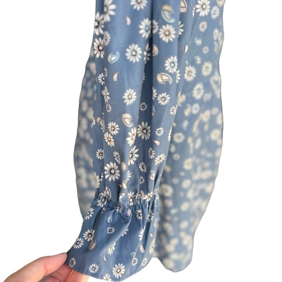 Storia Blue Floral Puff Sleeve Smocked Button Dress - Picture 5 of 10